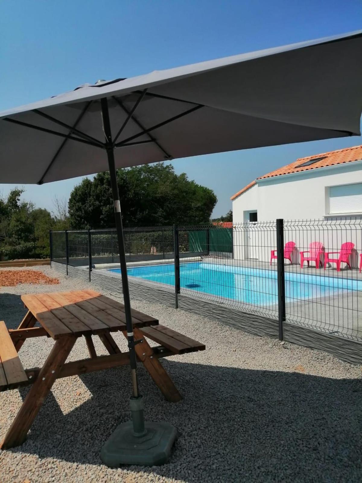 Au Logis Des Muriers Vaire Bagian luar foto